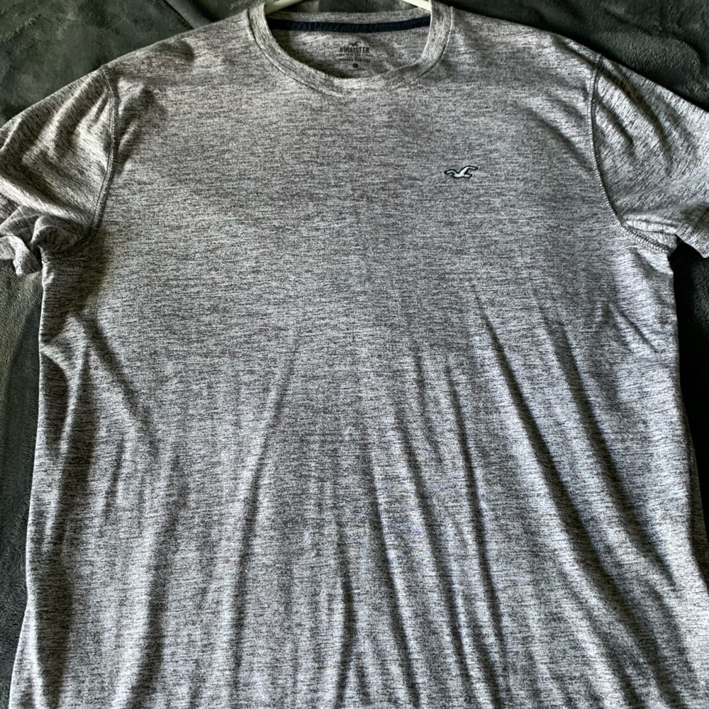 Hollister-Curved Hem Tee